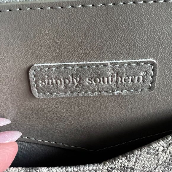 NWT Simply Southern Snakeskin Wristlet Clutch Gray Snakeskin Animal Print Wallet - Picture 8 of 13